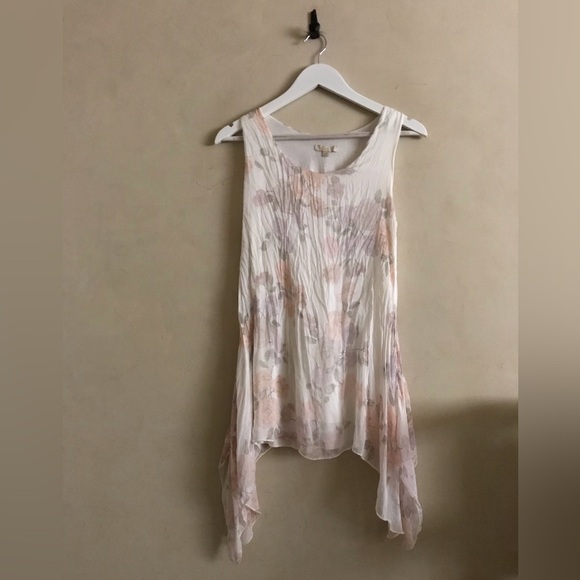 Tops - Italian Floral Silk Sleeveless Top